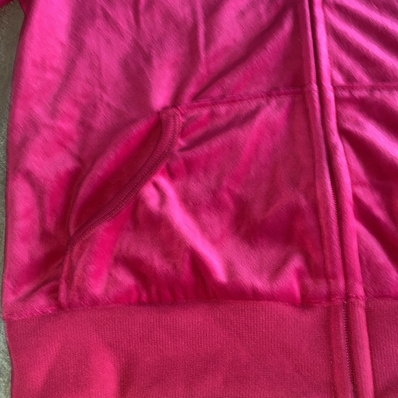 Beautiful, very soft white mark sweatsuit - Picture 3 of 16